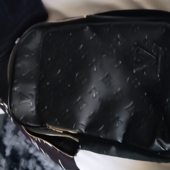 Louis Vuitton satchel - Picture 1 of 4